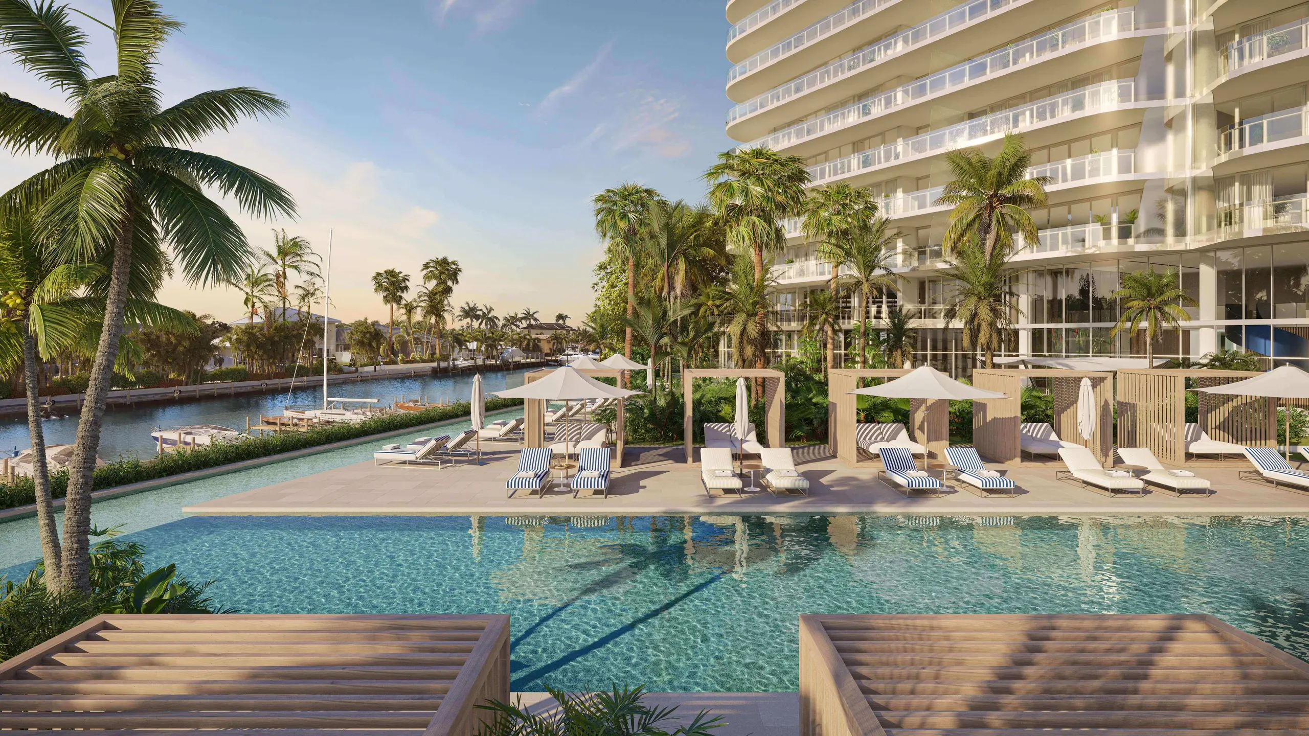 Ritz-Carlton Oceanfront Infinity Pool